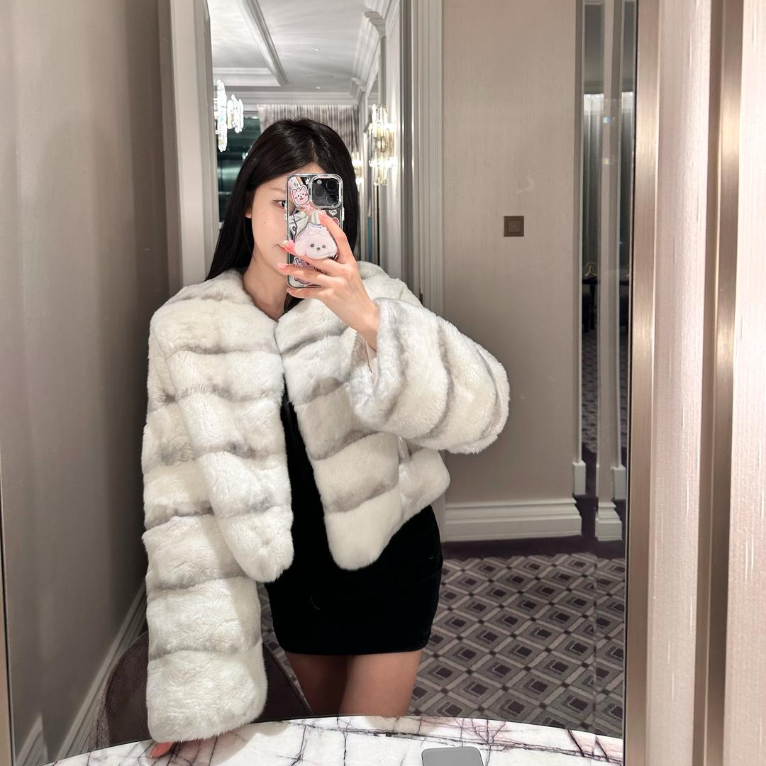 FUR YY