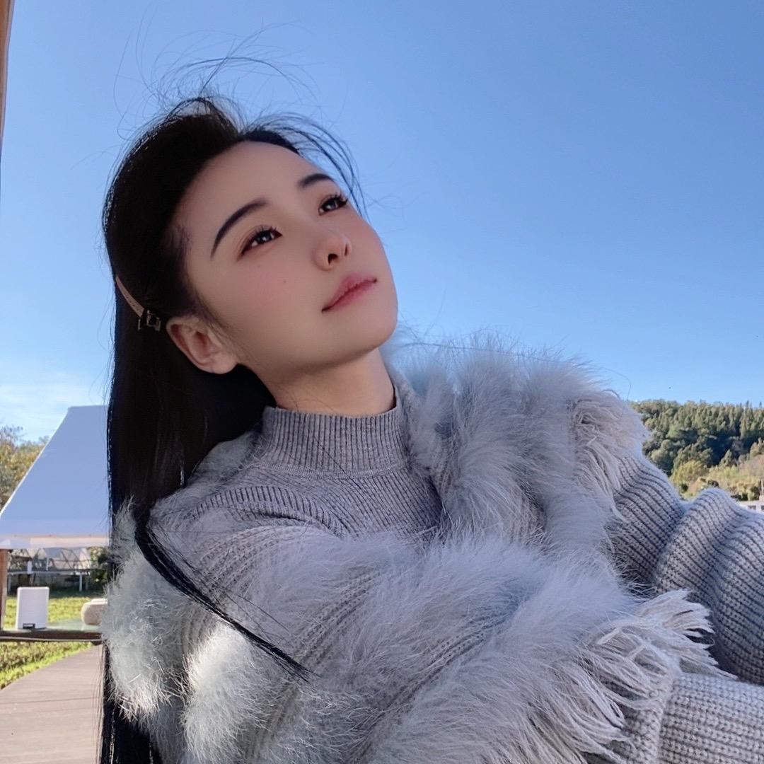 小女子翩翩