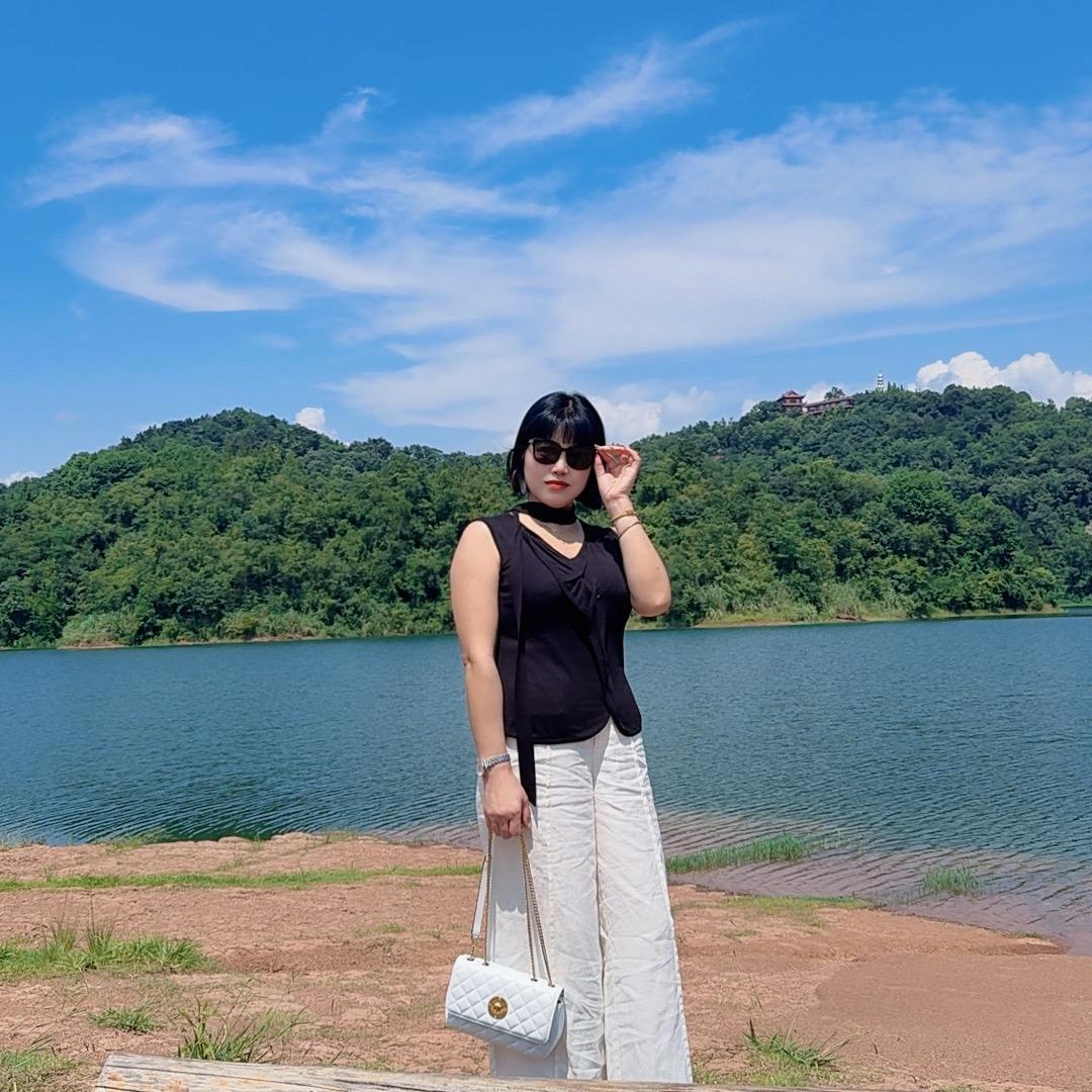 💞Miss.Jiang💋