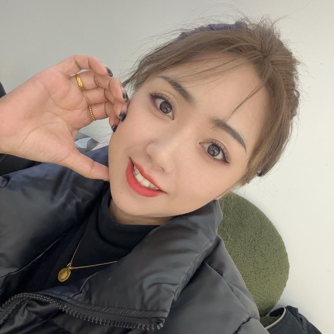 饱胀女孩👧🏻