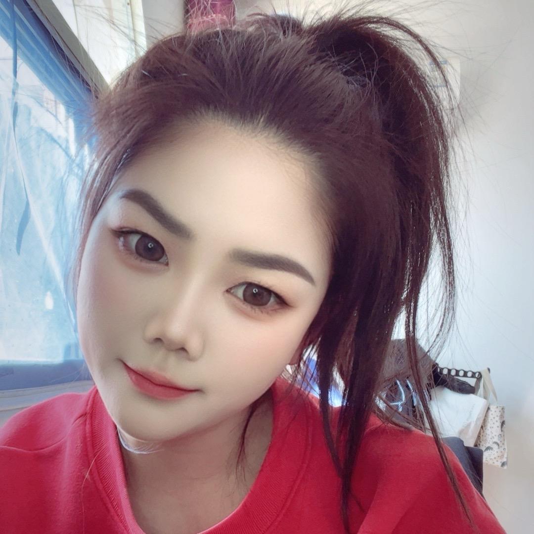 小钰。