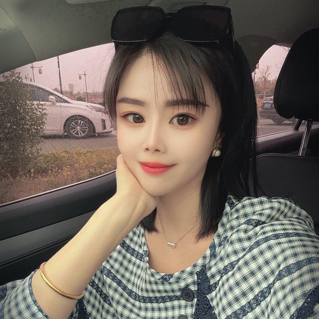 兰陵素颜白脸蛋娜娜
