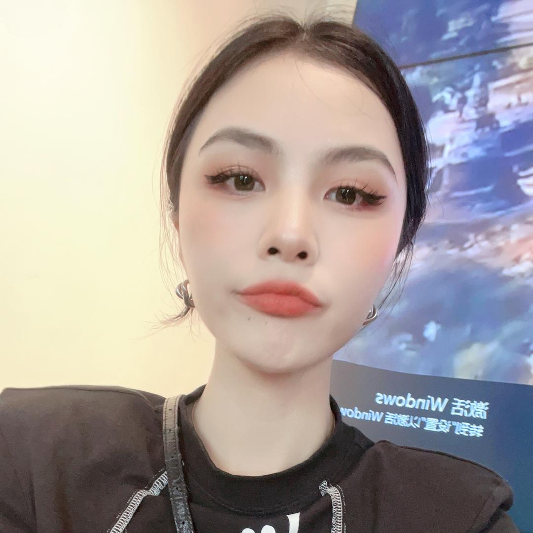 奥爵岚卡女装旗舰店