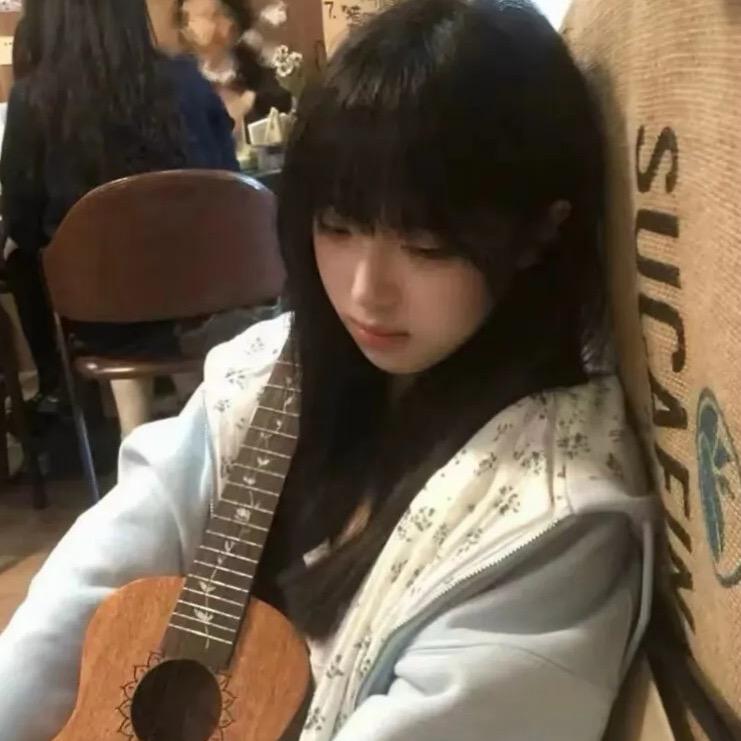 偷司空震裤衩套主宰头上