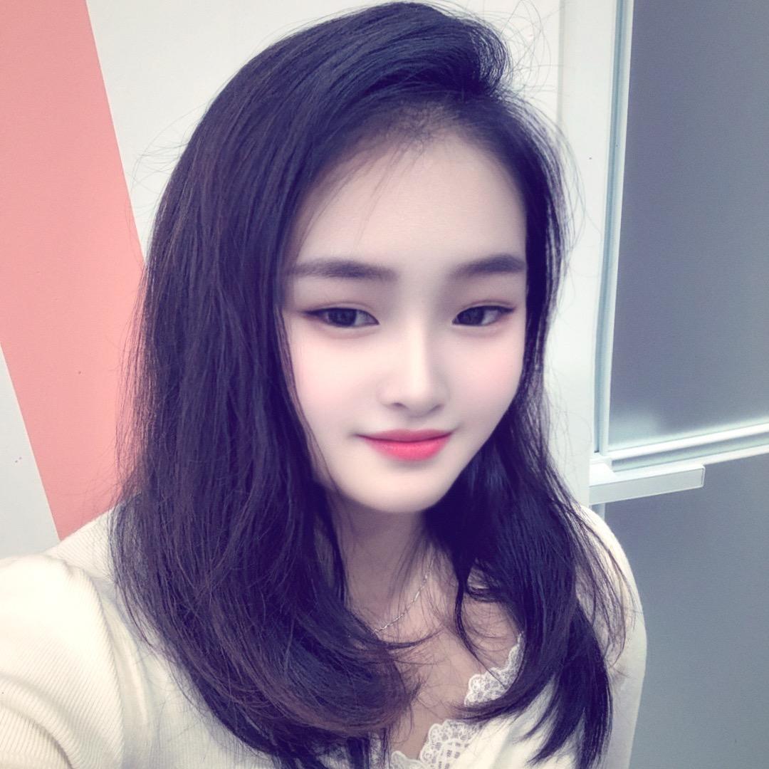 依依