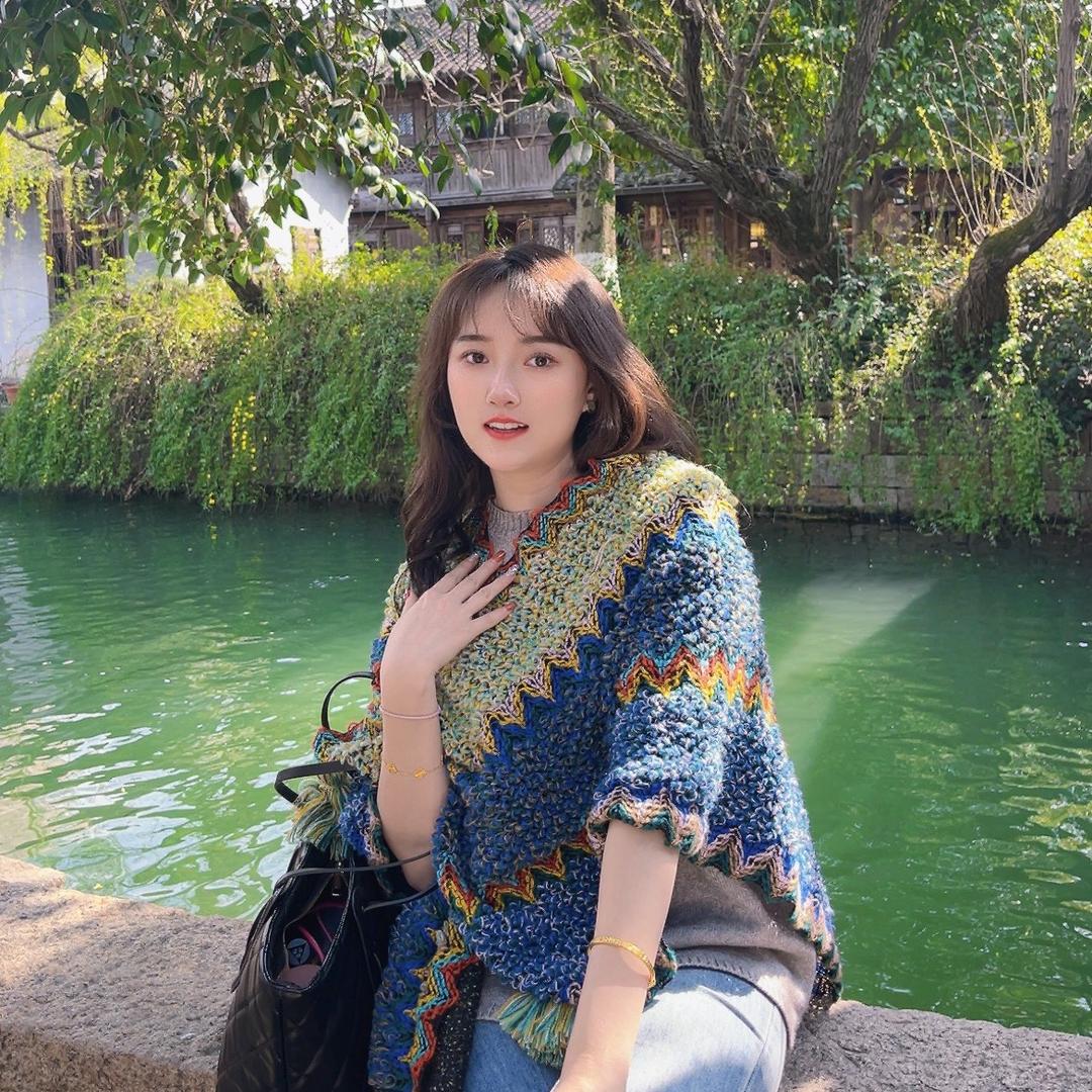 -小柒
