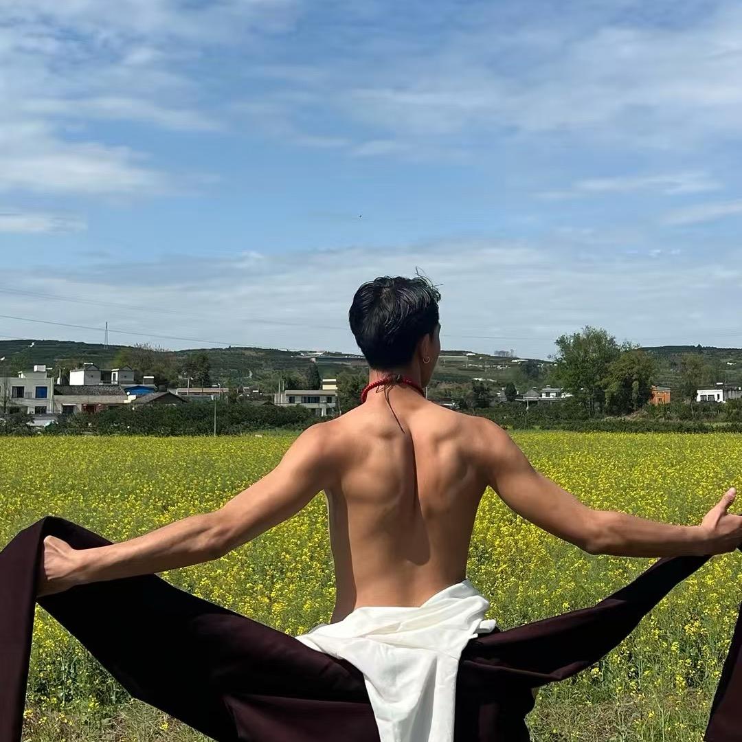 ＠伍少（藏秘）