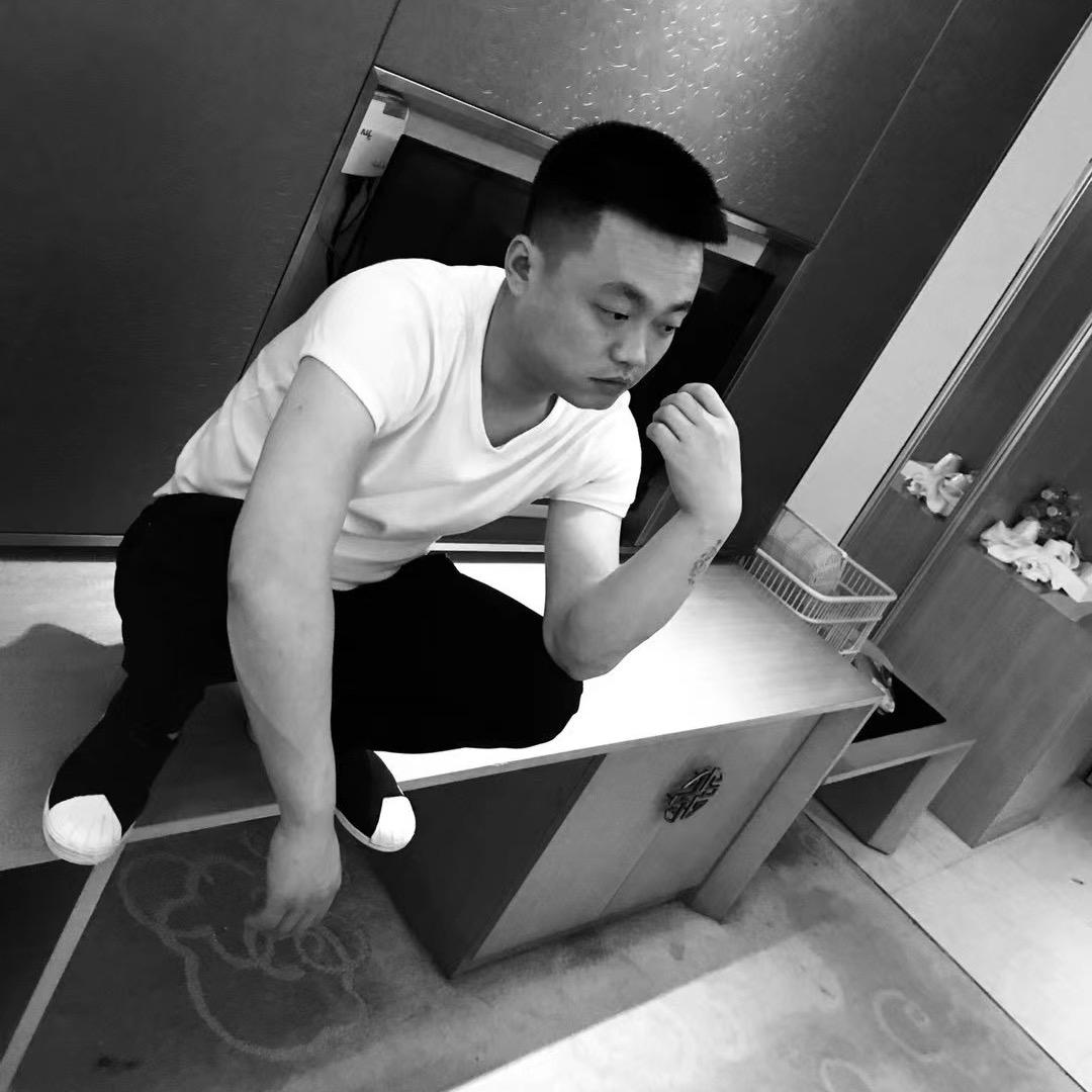 澎湃二明（打工人）