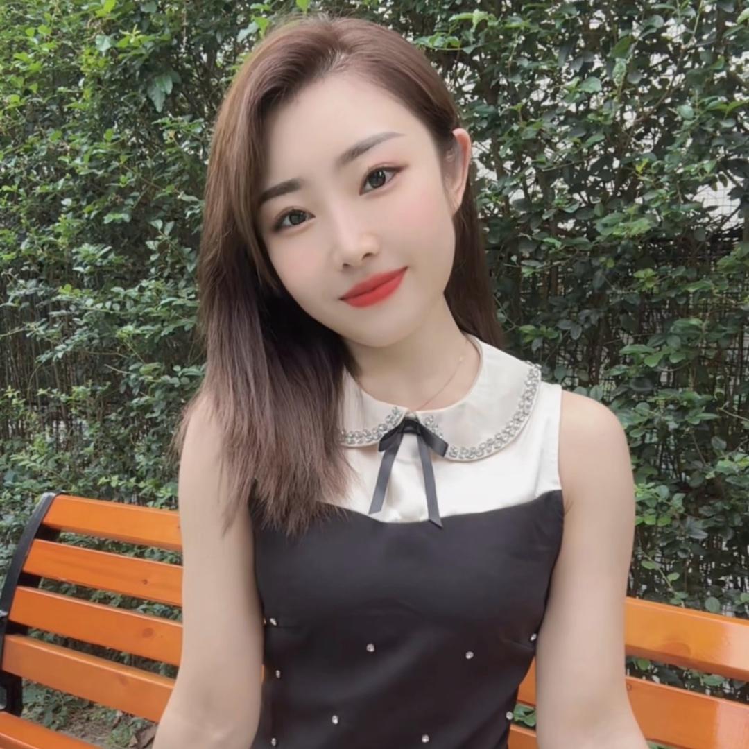 李朵朵🌸