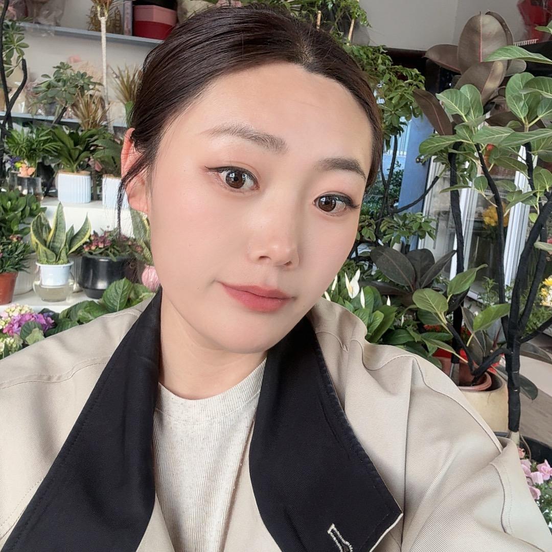 丹👩🏻¹⁹⁹²
