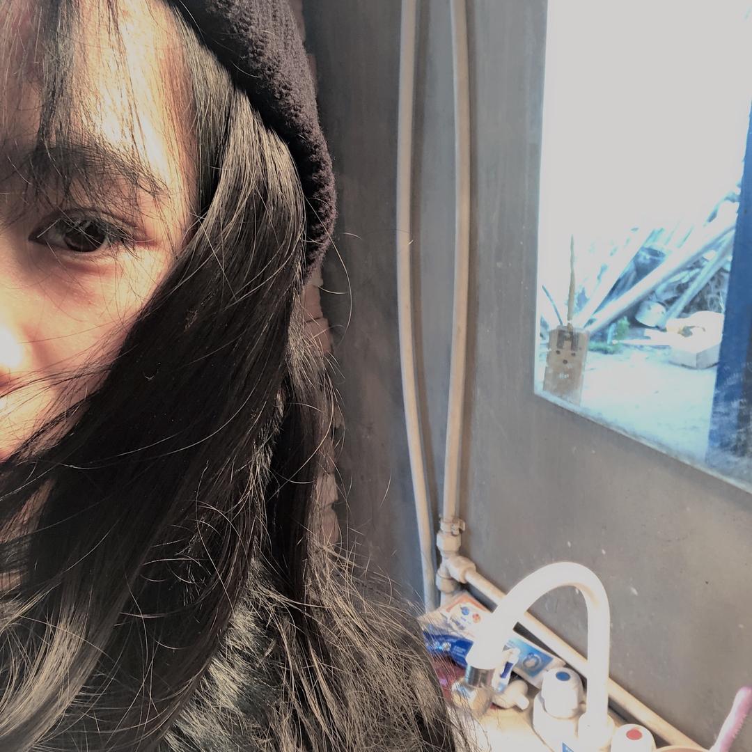 小媛不吃香菜.