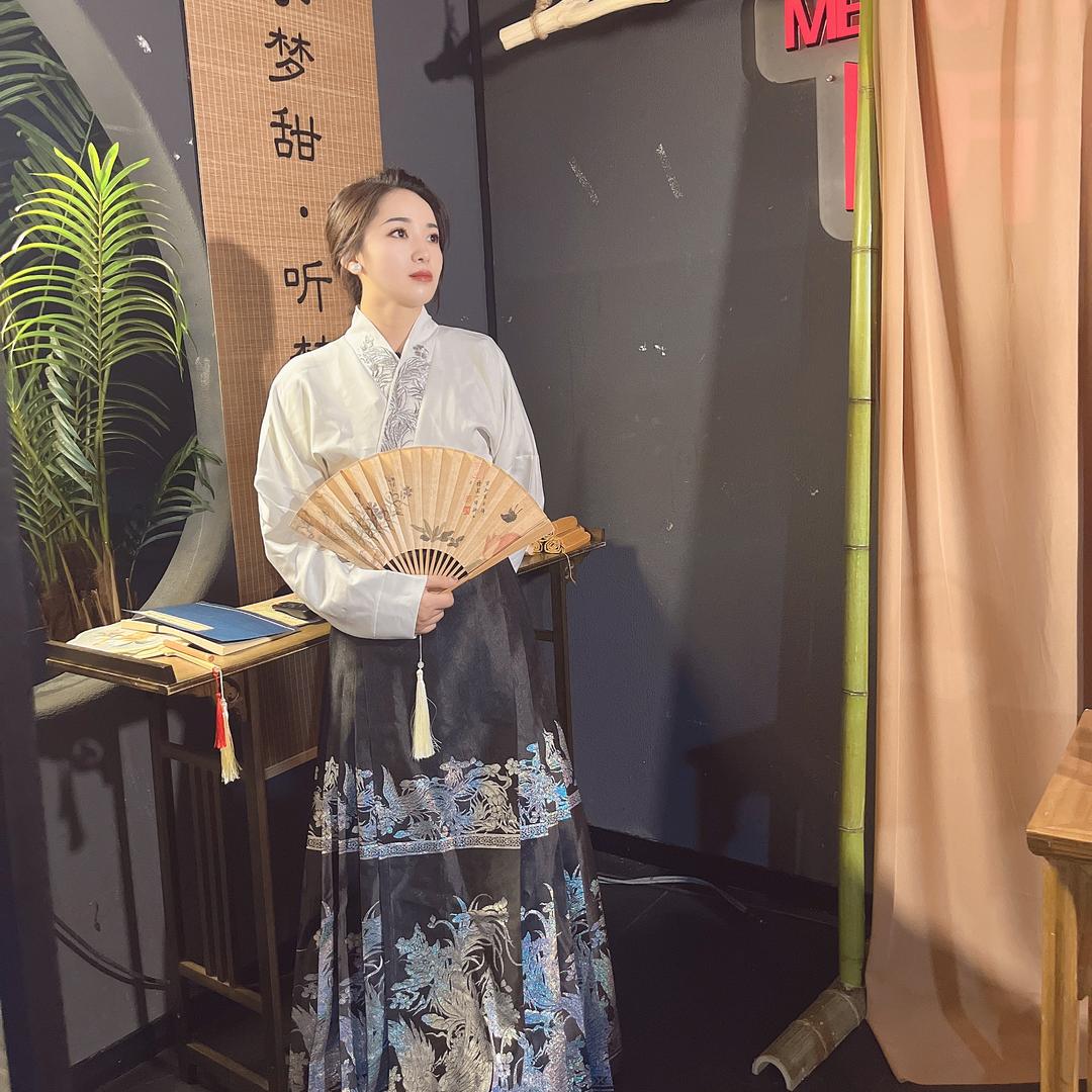 敏💃💃💃