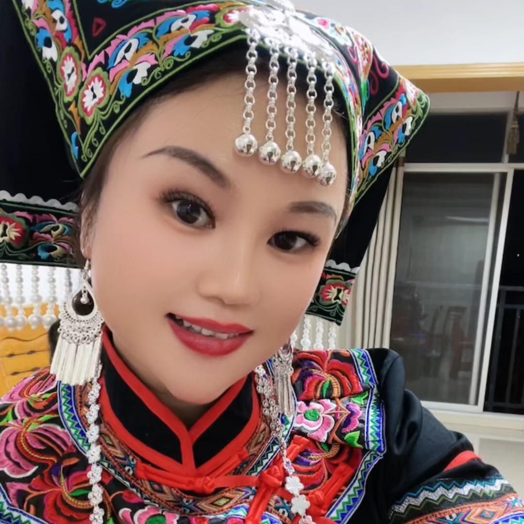 太阳妹 新歌高山坡上唱情歌