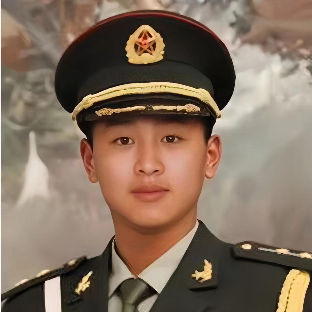 油腻腻侃足球