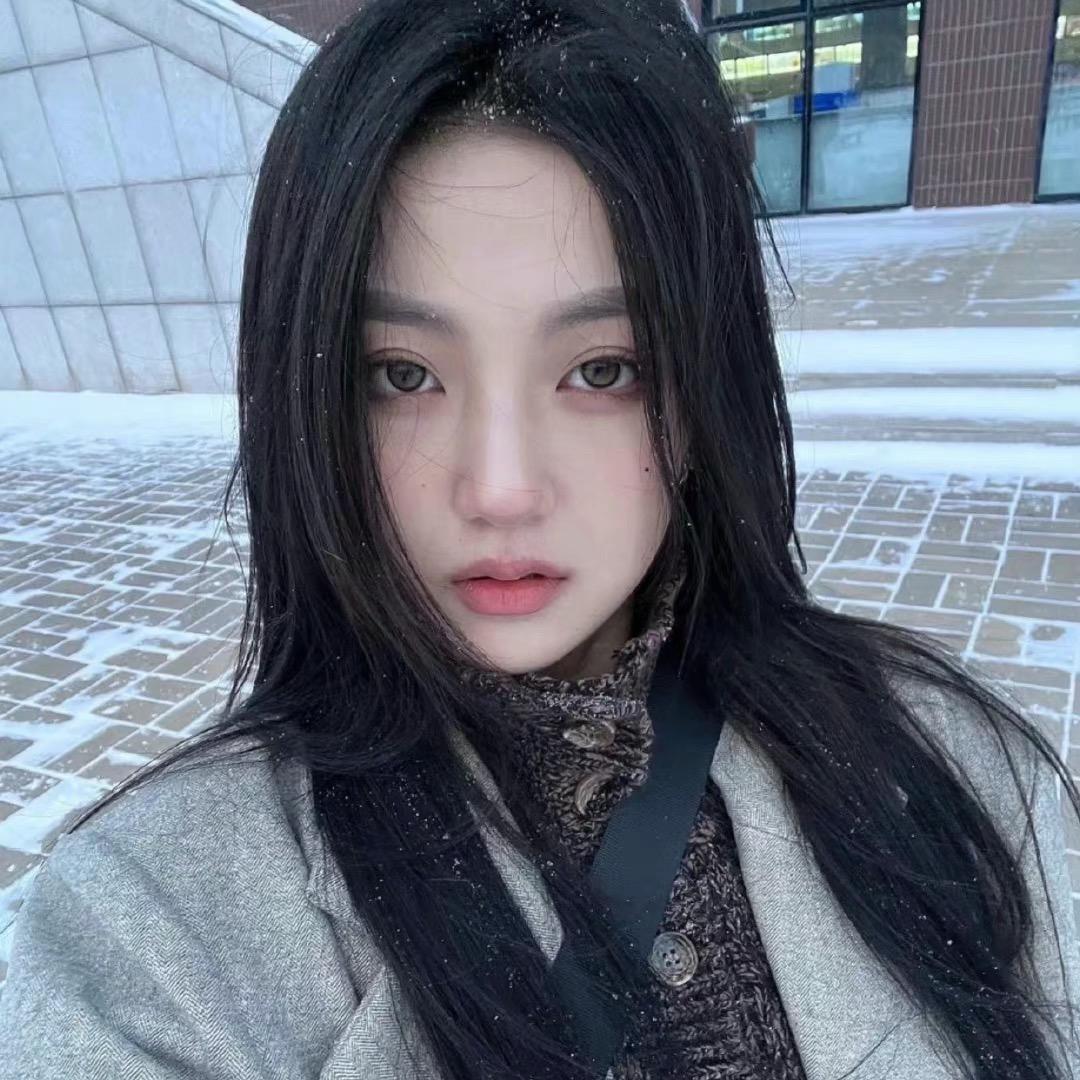 八嘎(｡ ˇ‸ˇ ｡)