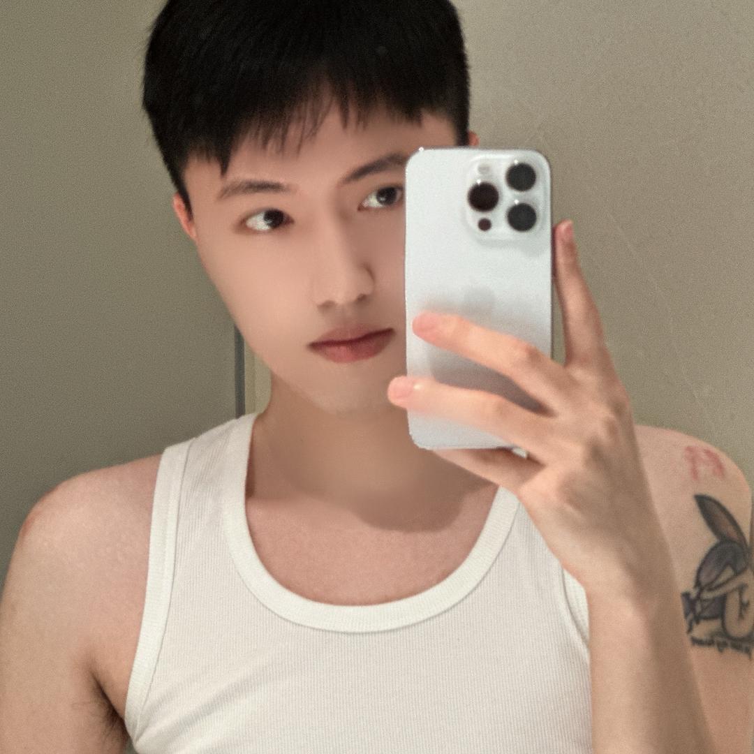 景皓困了