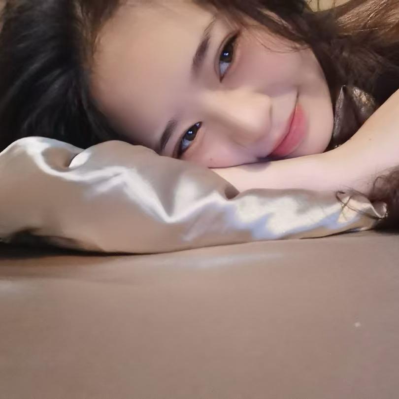 由美.