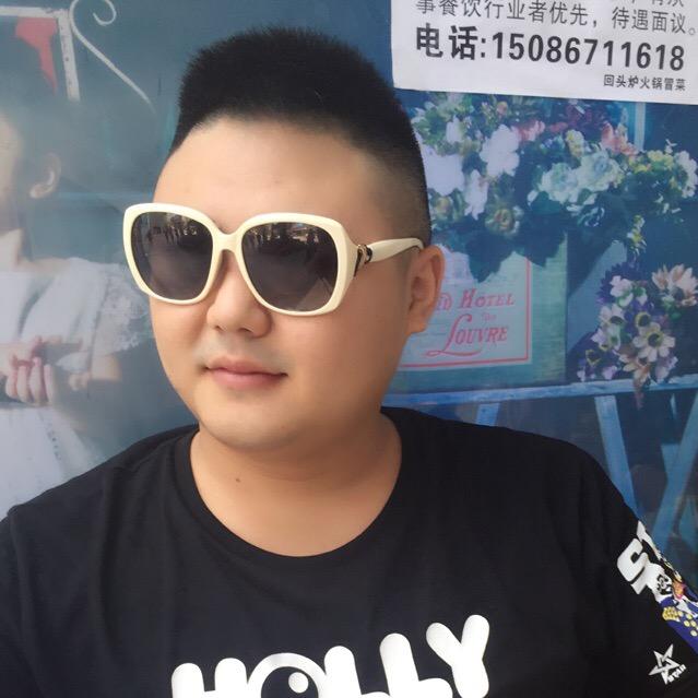 莫少