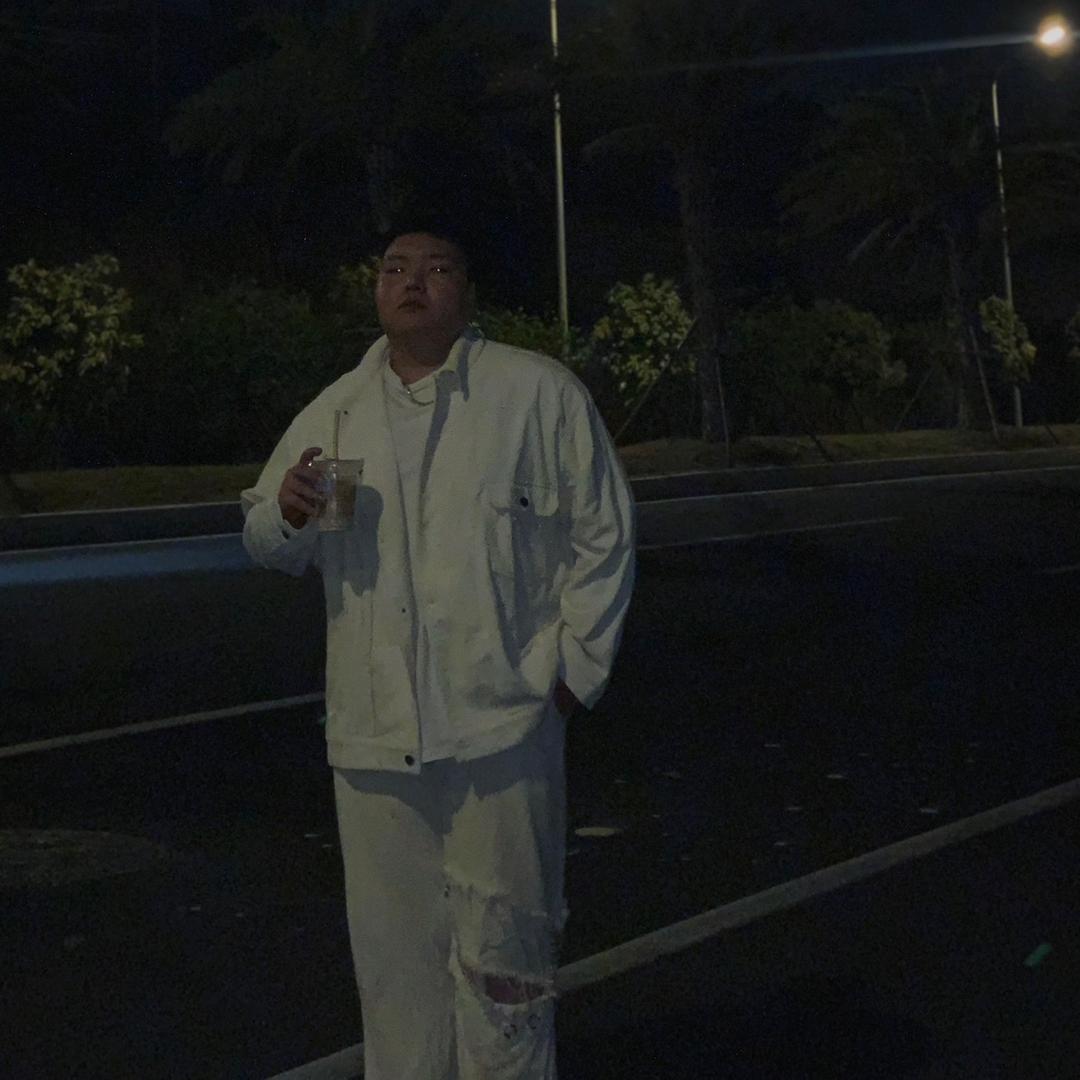 胖虎的大码衣橱