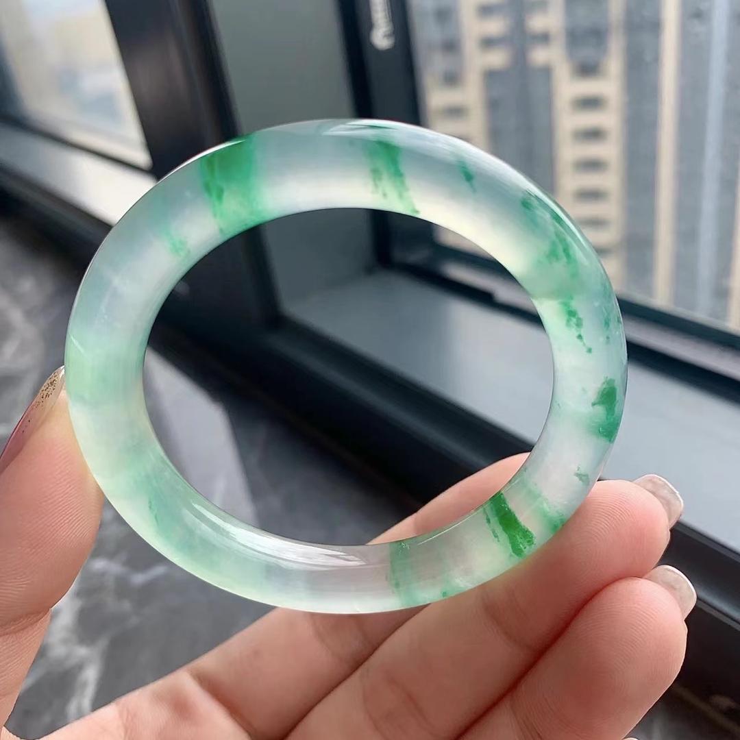 手镯小姐妹