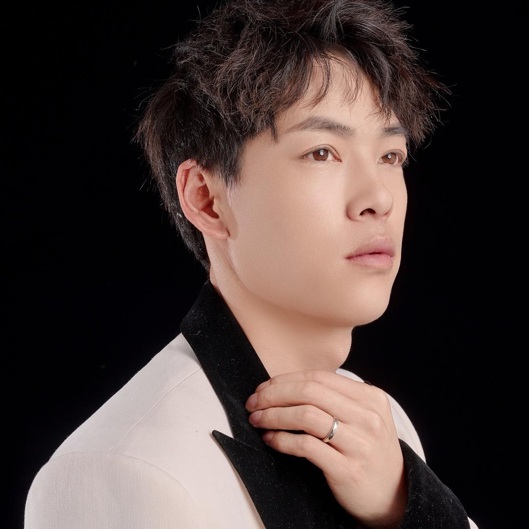 小斌哥母鸡寨人