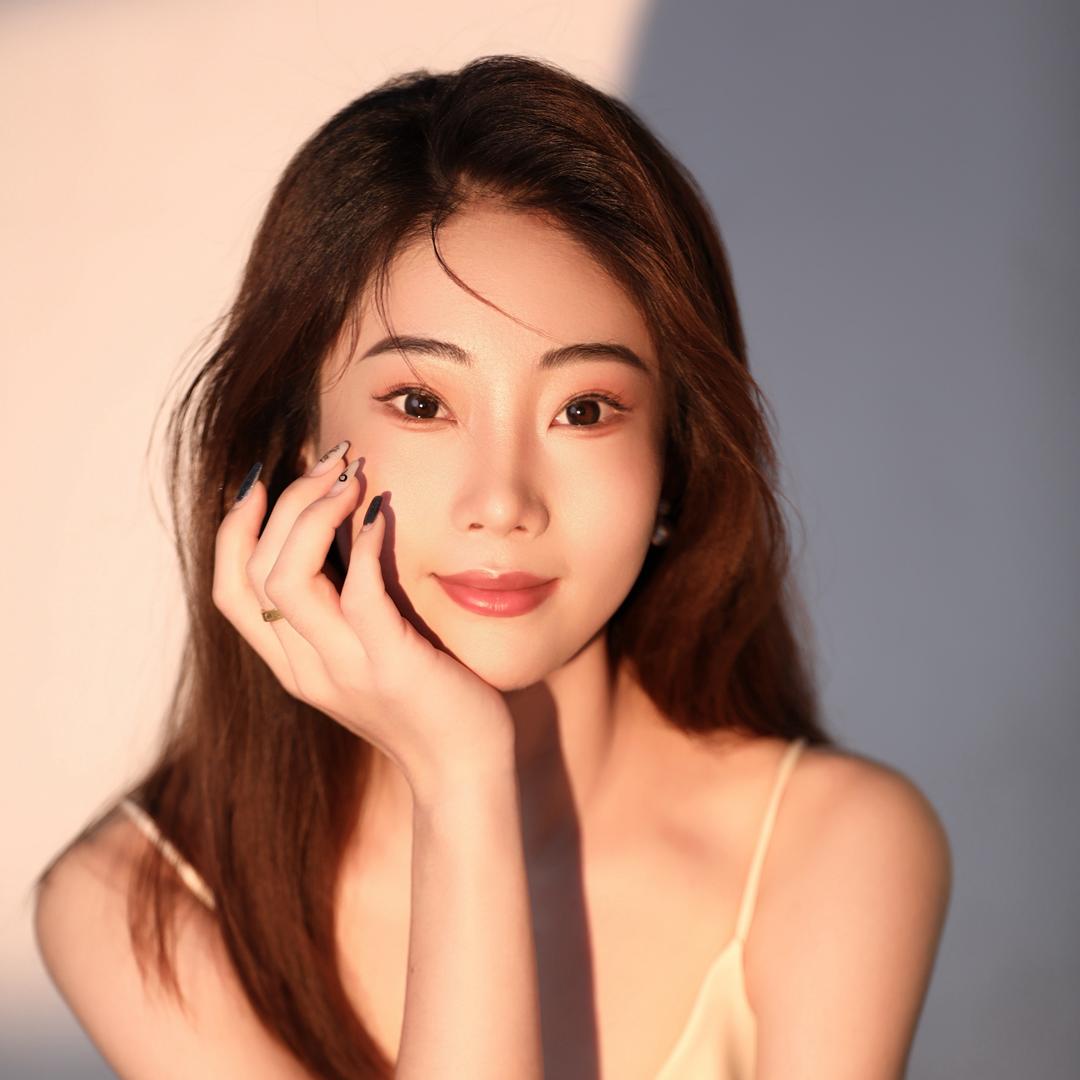 小婷不讲李.