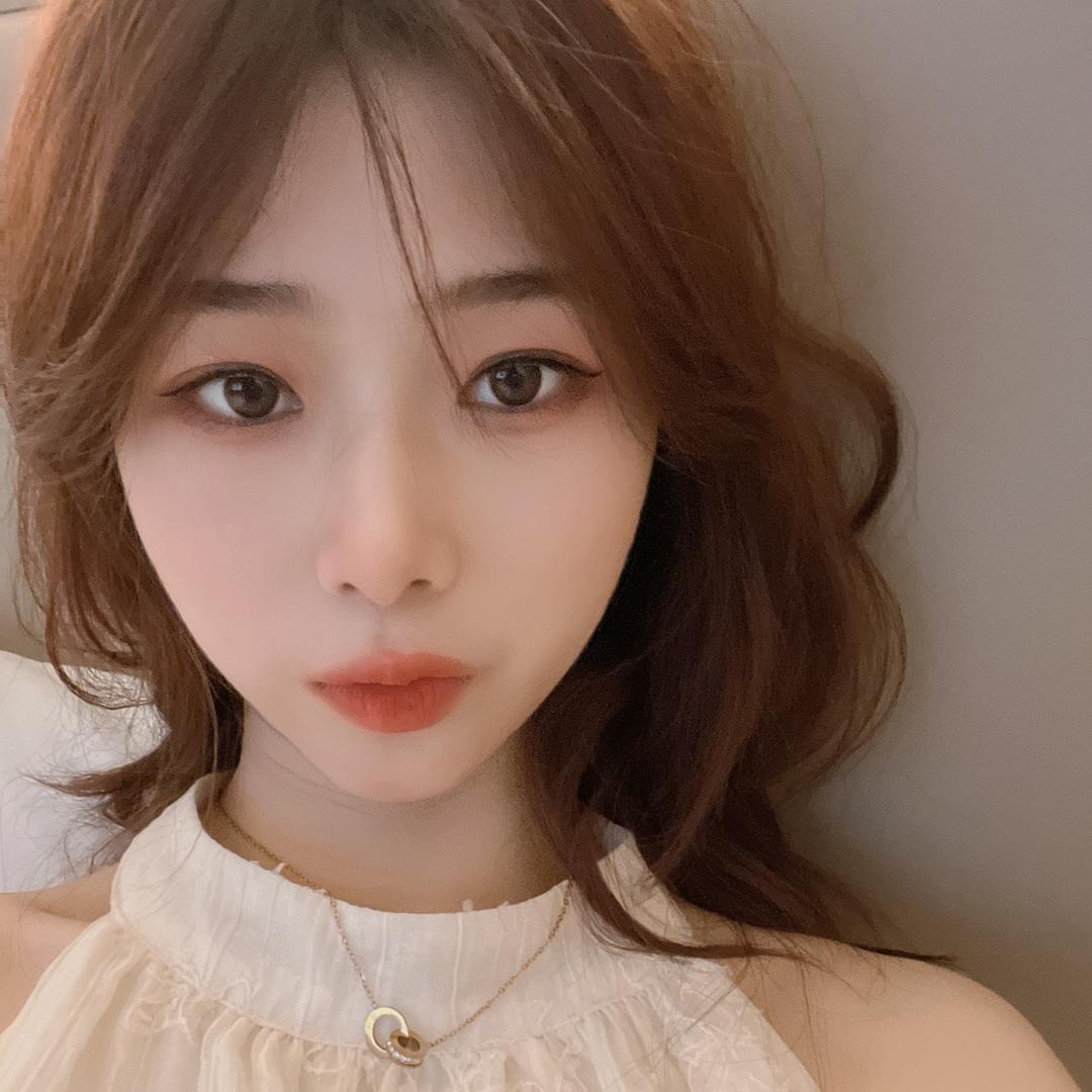 小迷妹一枚😍