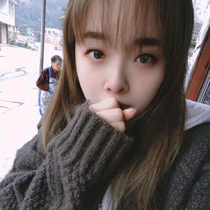 请叫我-胡姐姐