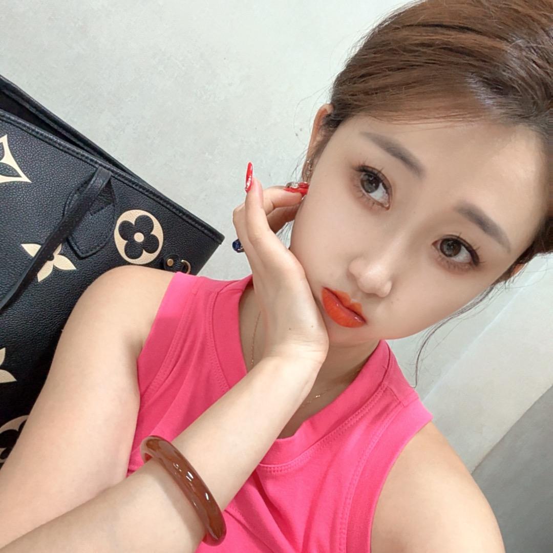 王景依