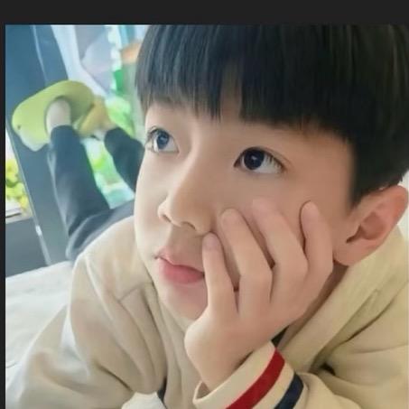 人帅没钱爱装逼