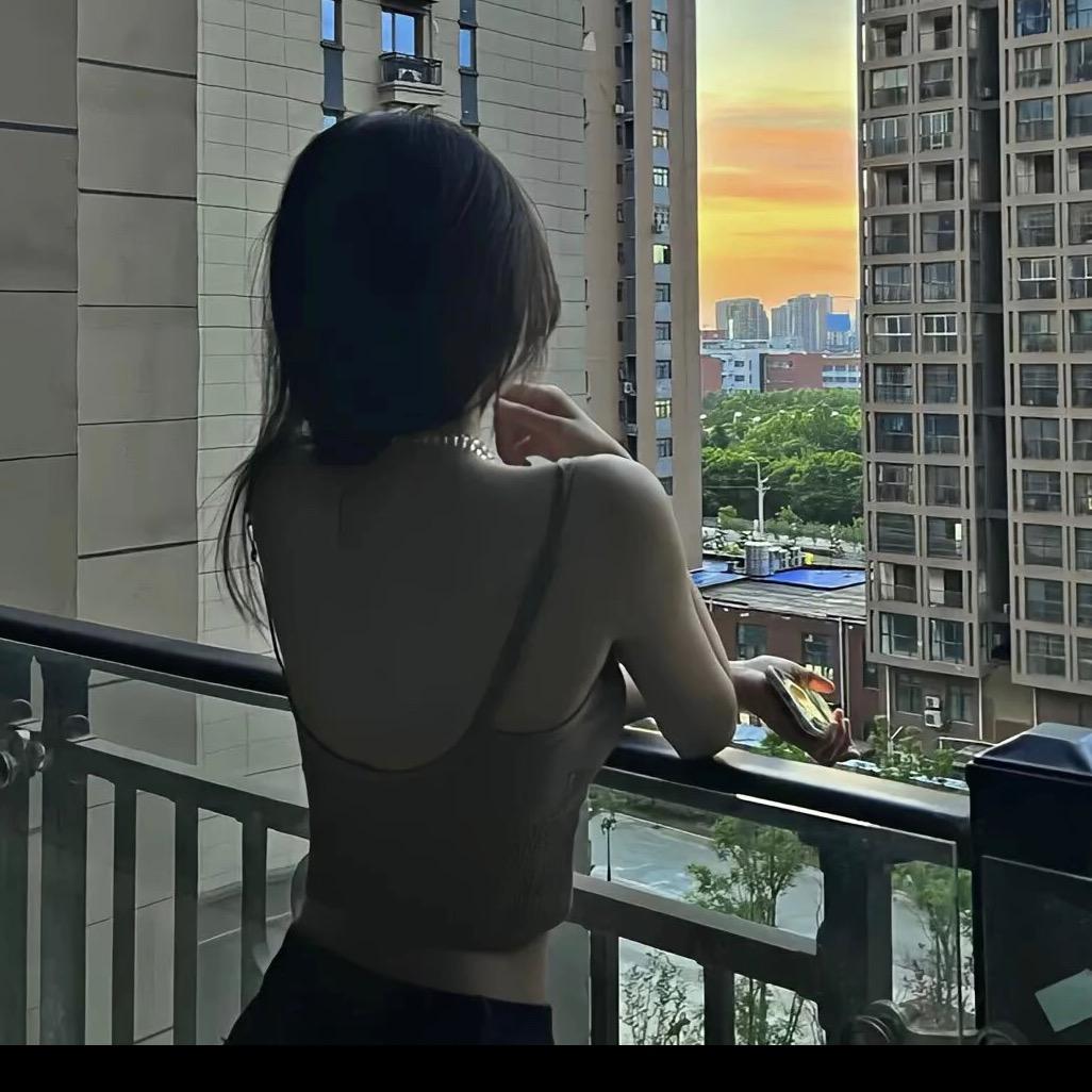 玲丽