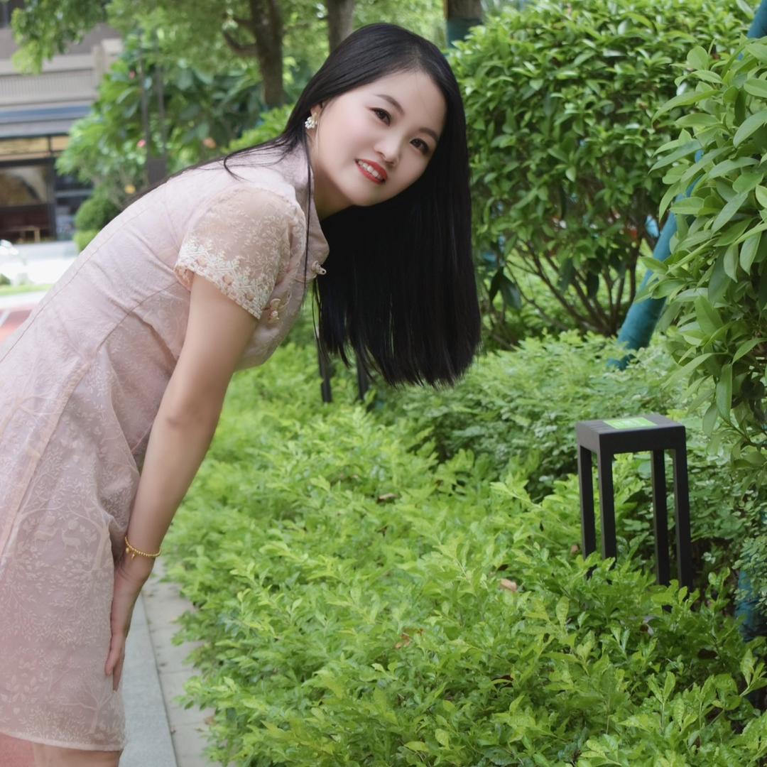 我是楚楚吖