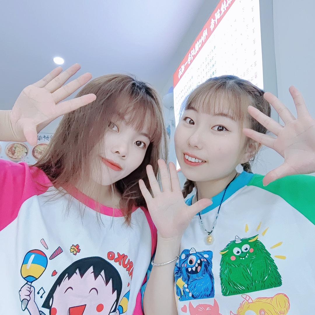 芳花花🌼