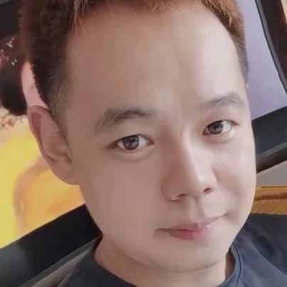 李李喜欢车