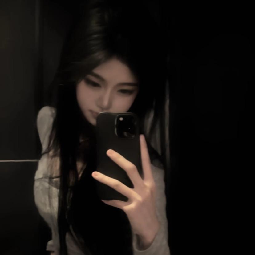 大头儿子cos女仆装勾引棉花糖妈妈