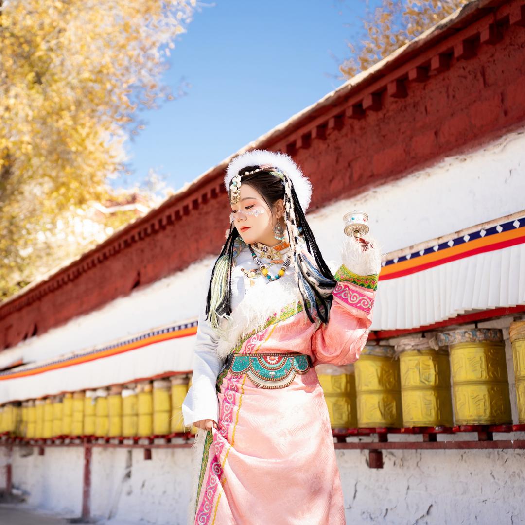 L小芳
