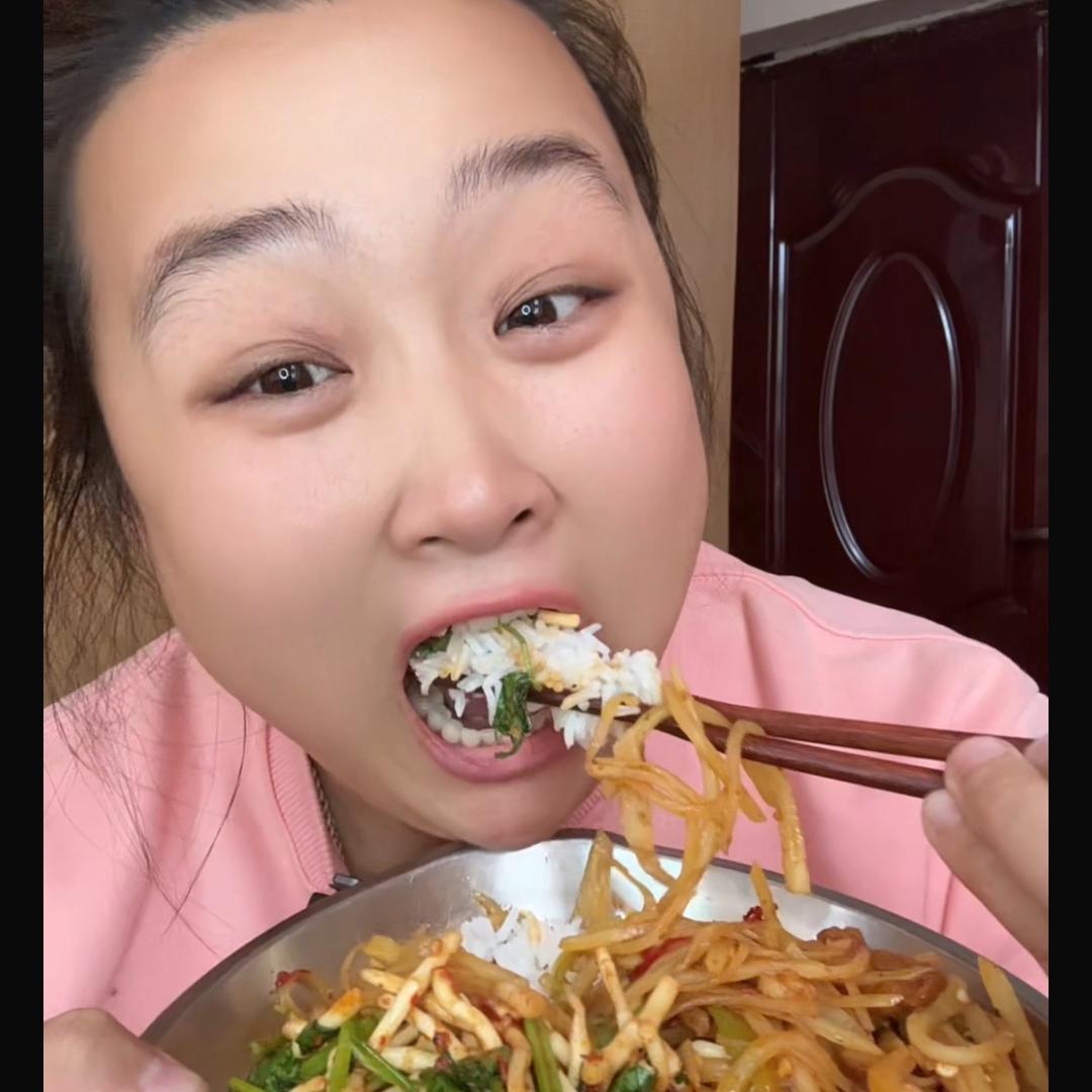 胖丫爱美食（每天晚上7点整开播）