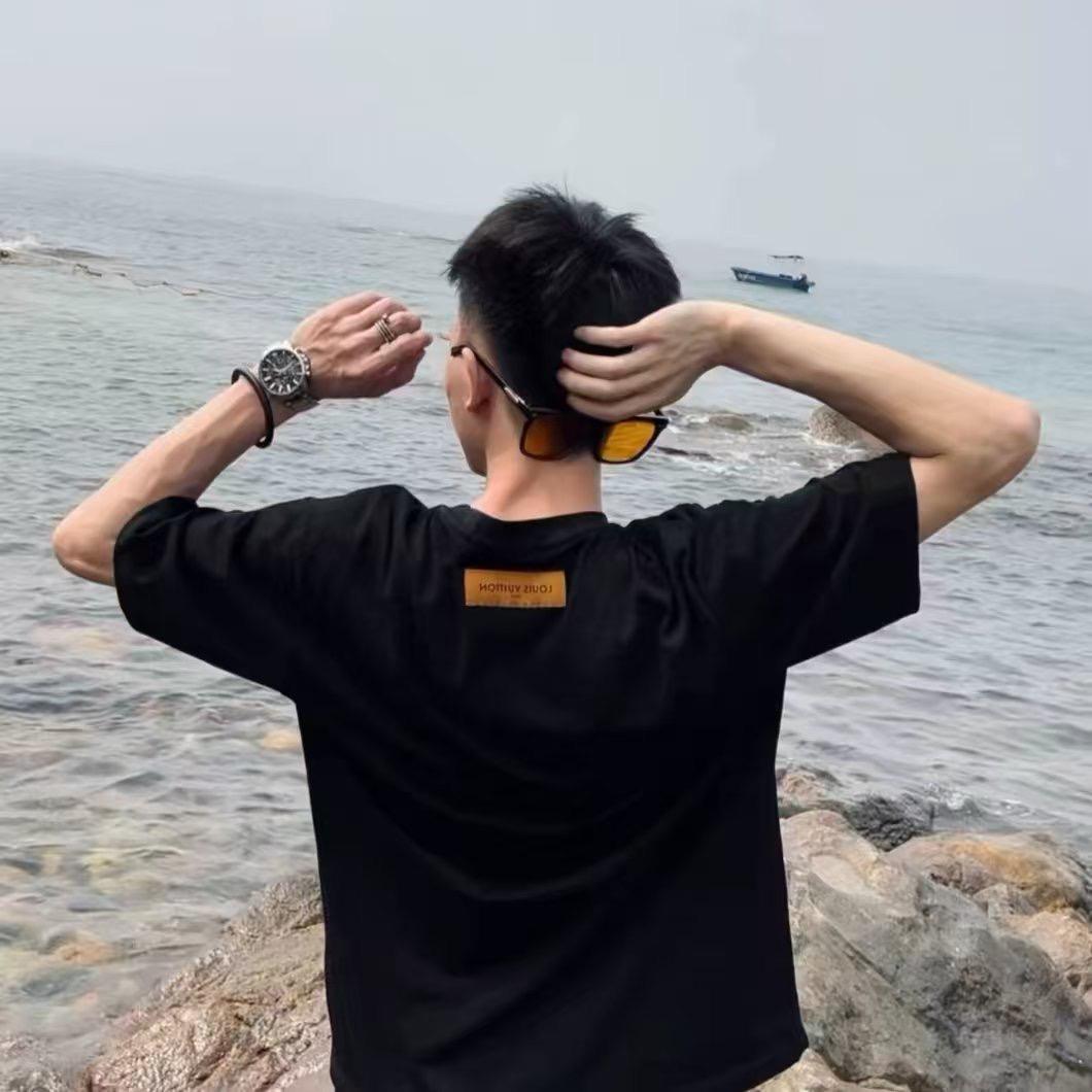 辞旧.