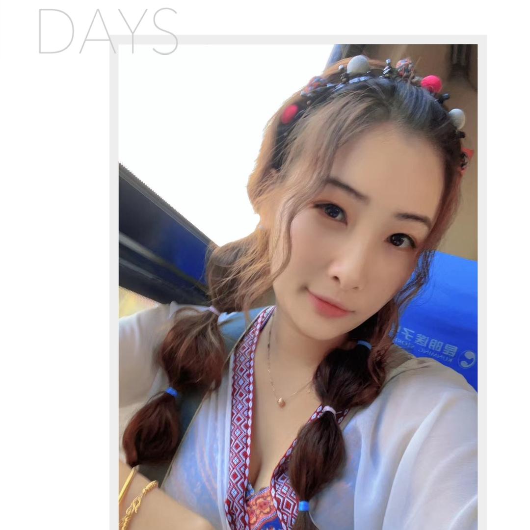 家姐姓梁