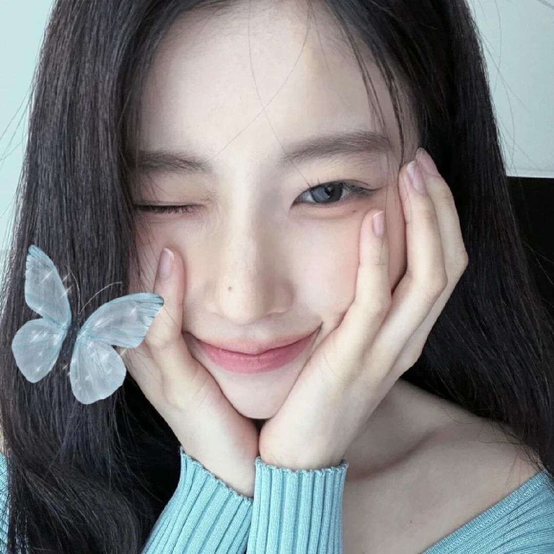 小W