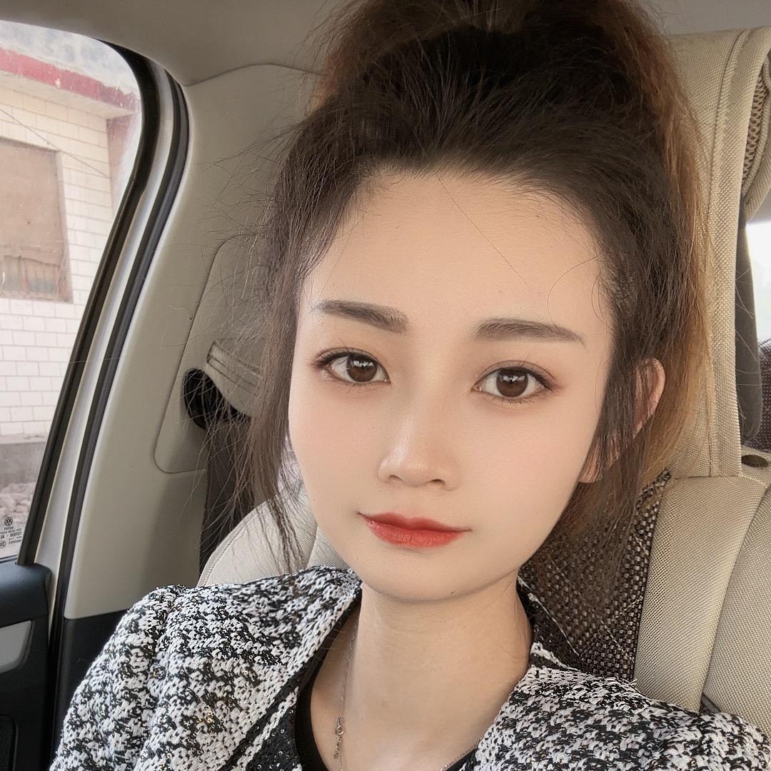 黄二妮