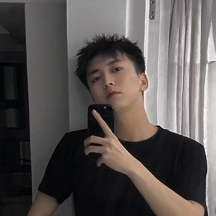 明明 🌬️
