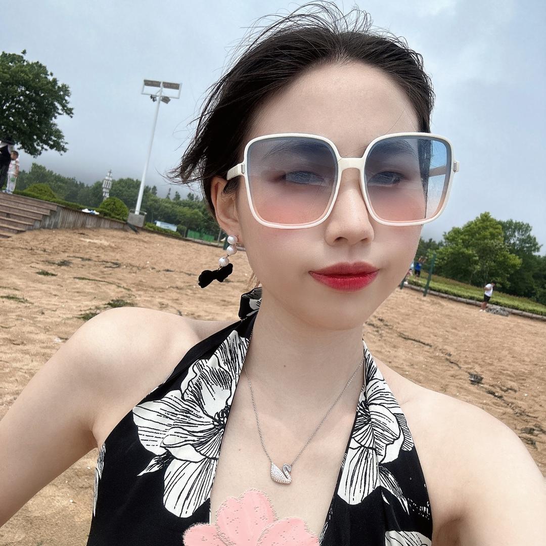 爱笑的烁mm