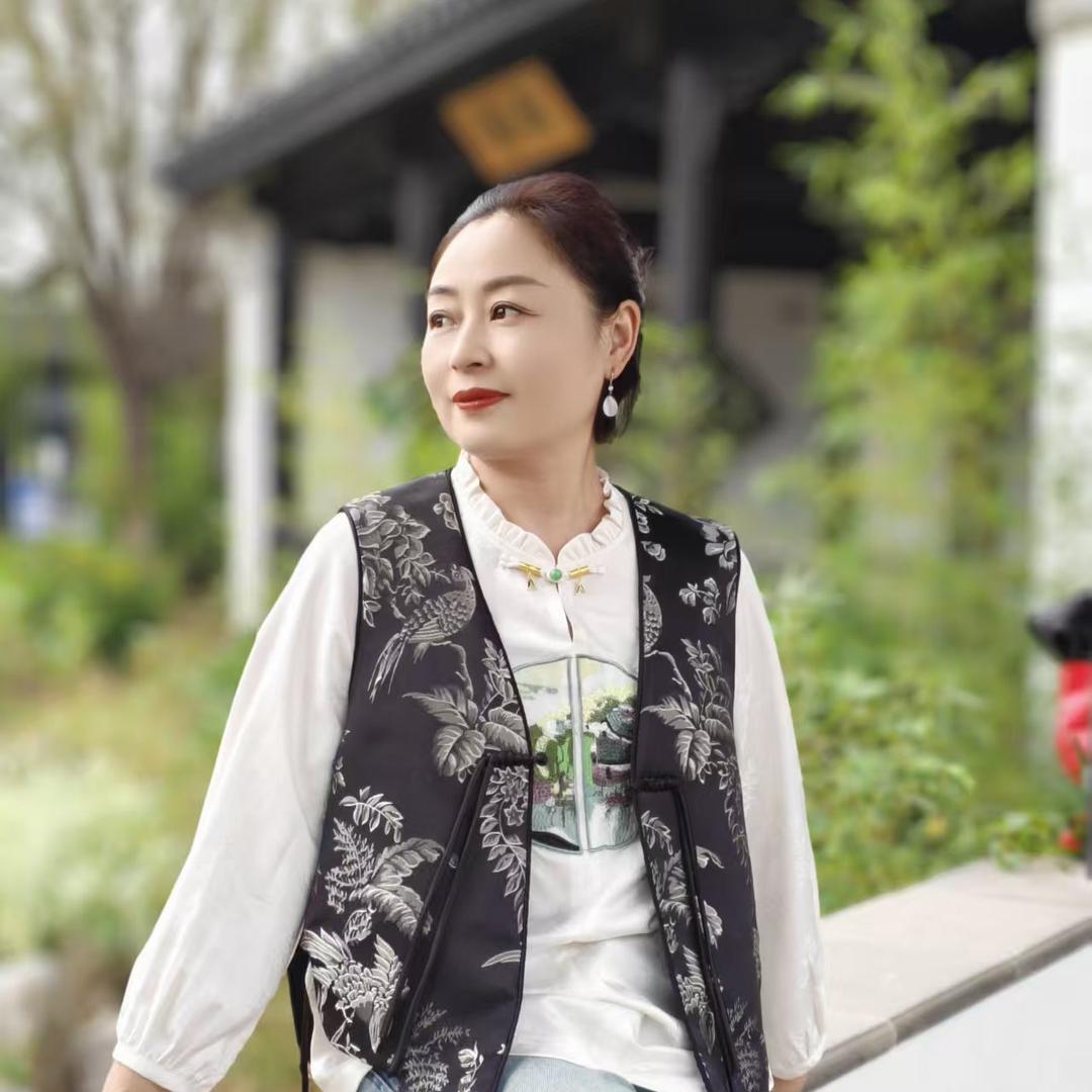 媛姐爱穿搭