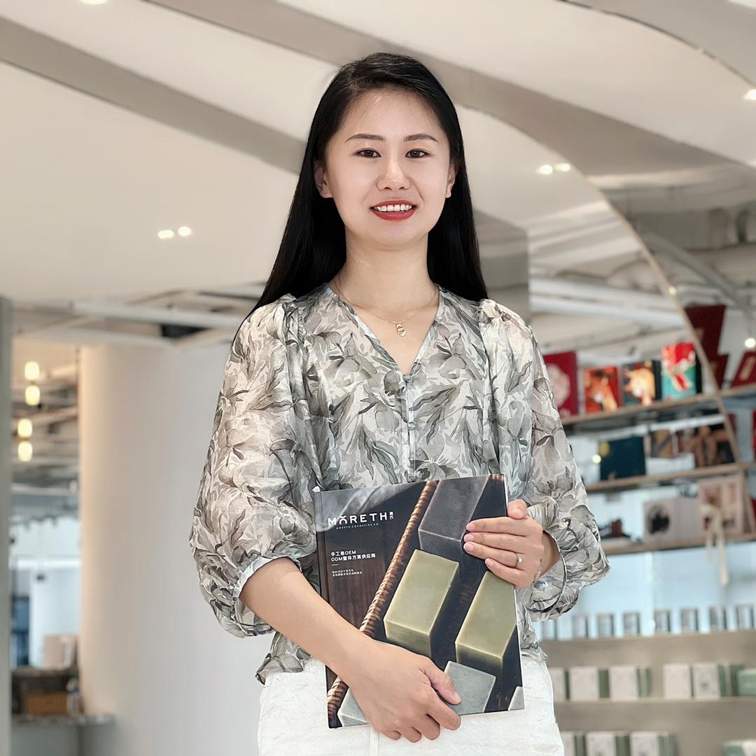 莫小在专注问题肌