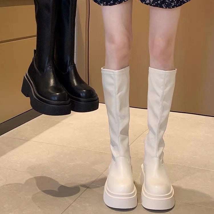 米特尔温州轻奢女鞋店