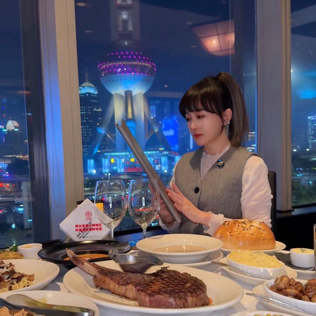 钮钴禄陌陌