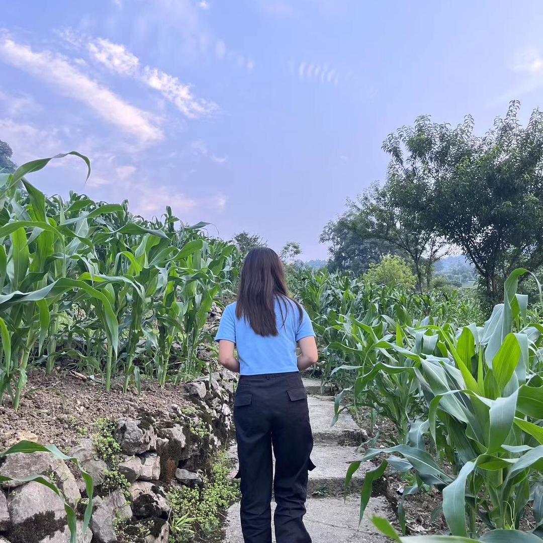 爱吃榴莲的秀秀
