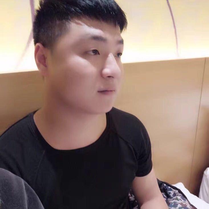 阿龙
