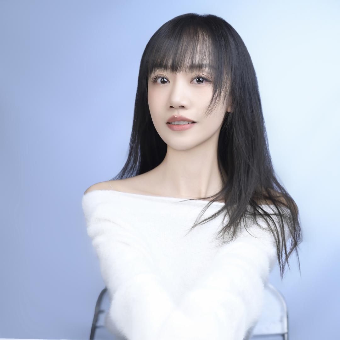 Joy 莉（丫宝姐姐）